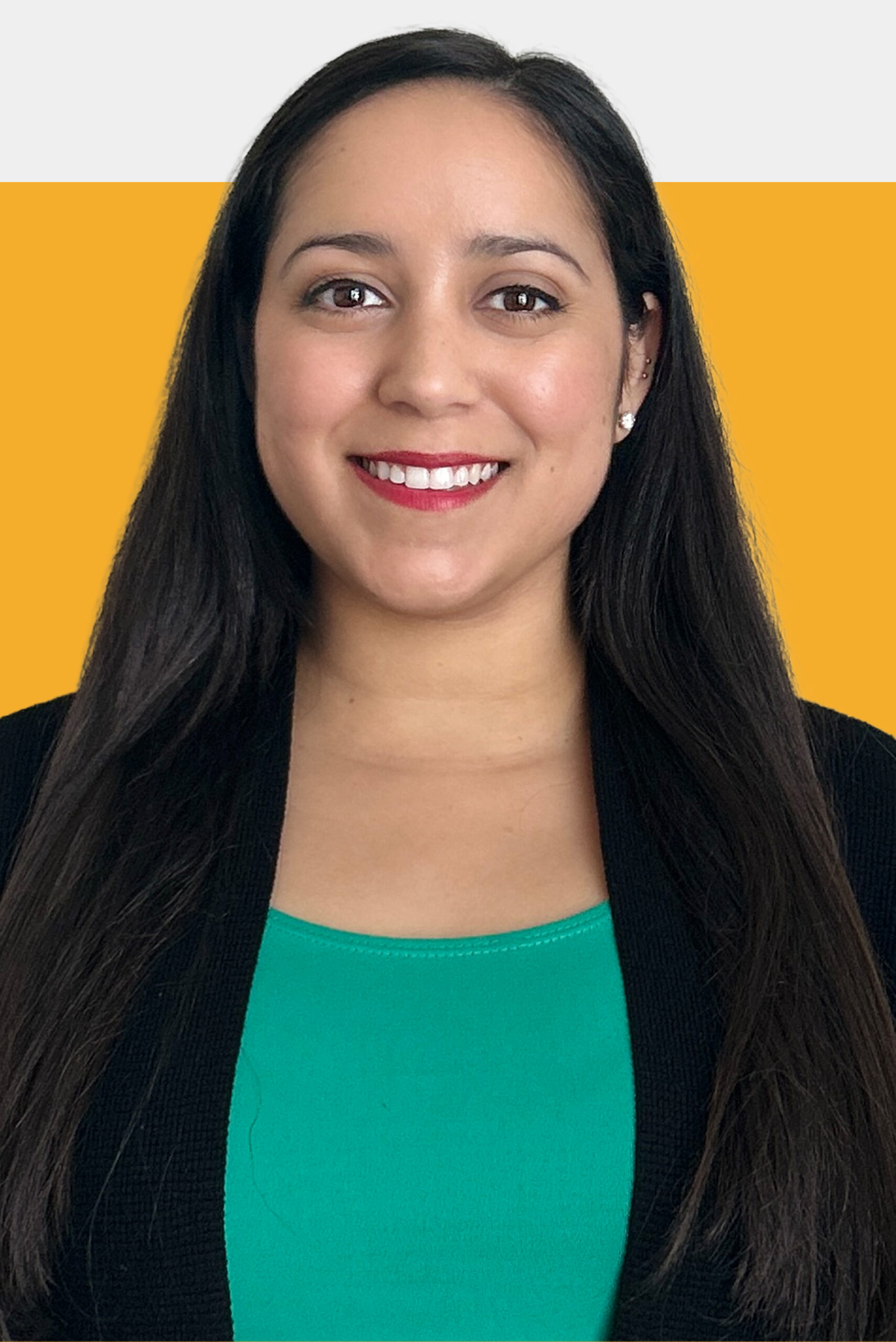 Arielle-Headshot-v4